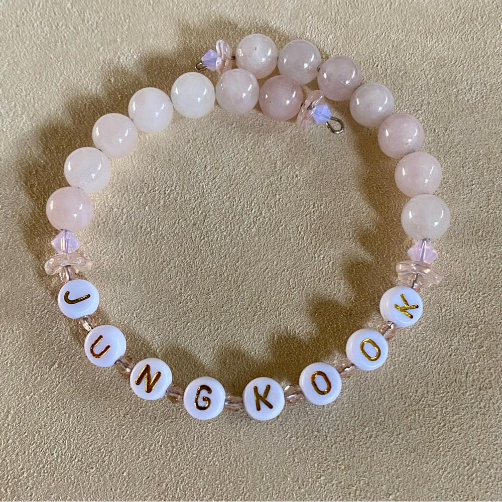 New Jungkook BTS Soft Pink Glass Beads Silver-tone Hardwire Bangle